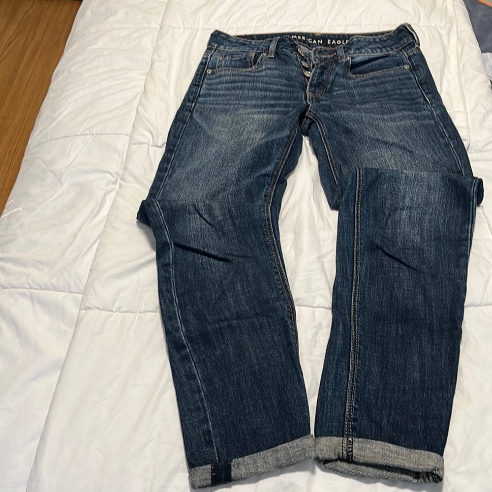 American Eagle tomgirl jeans